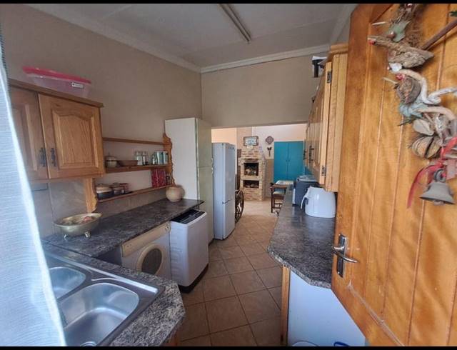 3 BEDROOM HOUSE FOR SALE IN SASOLBURG EXT 4